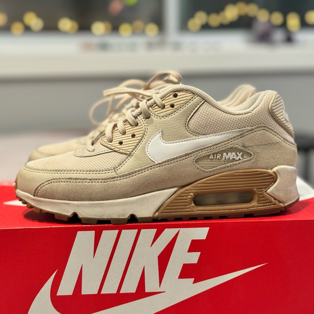 Nike Air Max Sneakers Tan/Beige Women’s Size 7